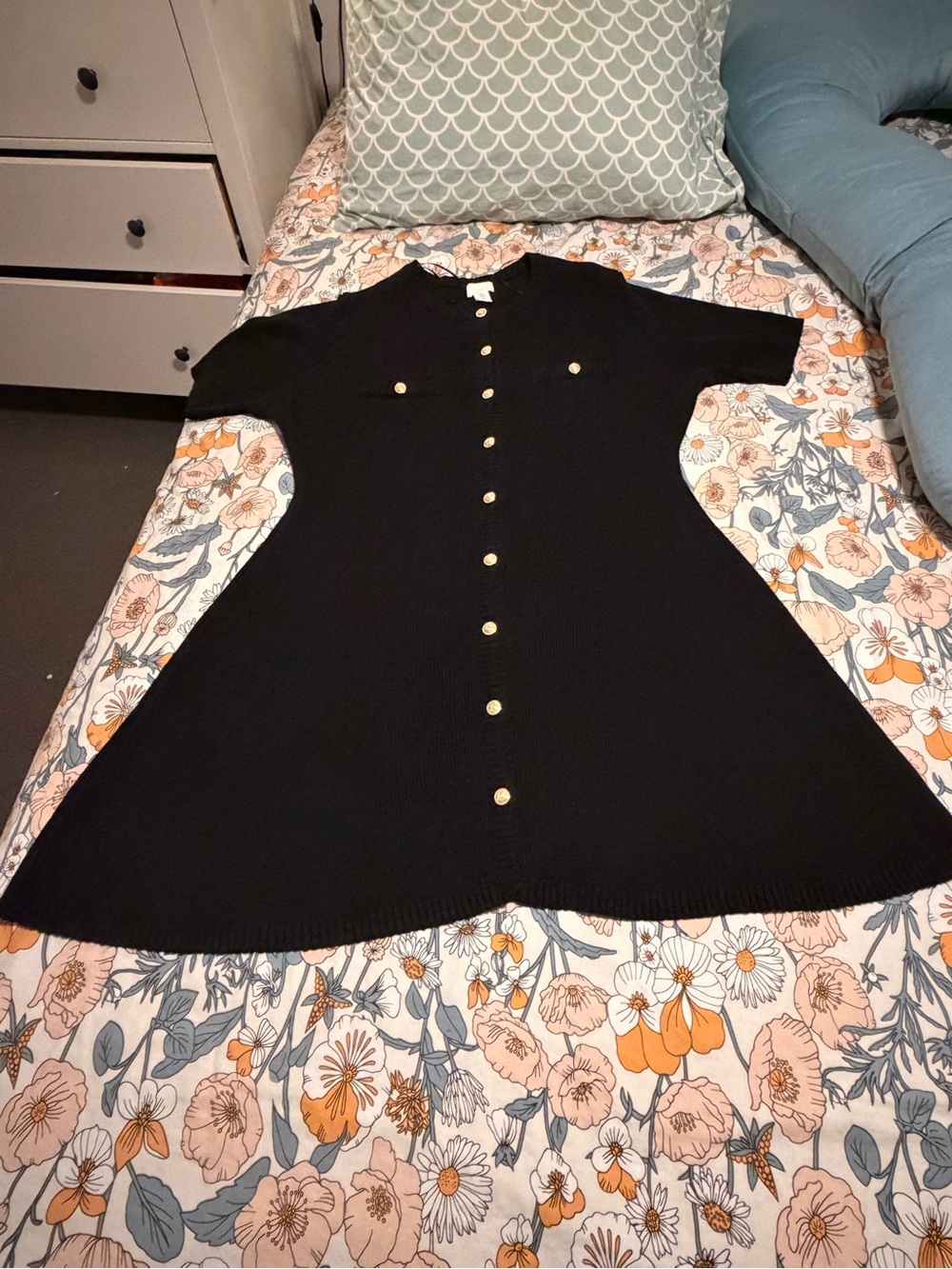H&M Black Short-Sleeve Button-Front Knit Dress Cardigan